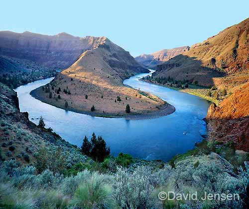 john day river at arch bend
