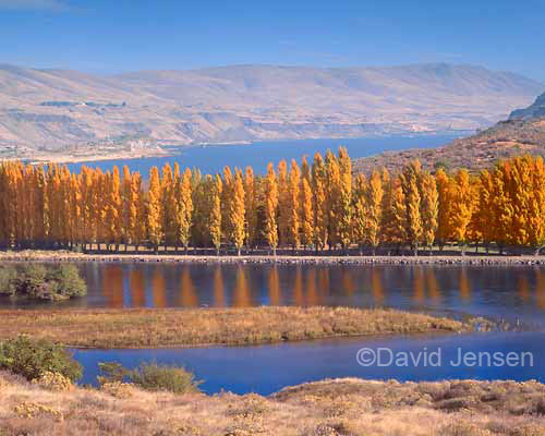 confluence of deschutes and columbia rivers